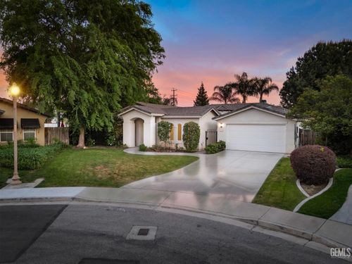 2812 Chiselhurst Ct, Bakersfield, CA, 93311-9491 | Card Image