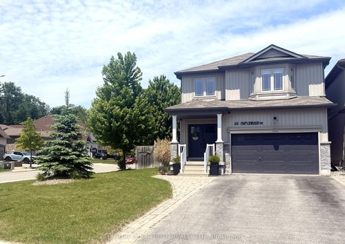 212 Maplewood Dr, Angus, ON, L3W0G1 | Card Image