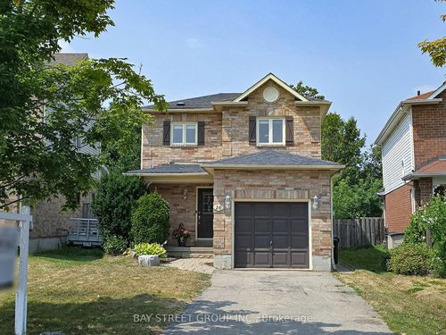 16 Bates Crt, Barrie, ON, L4N8L8 | Card Image
