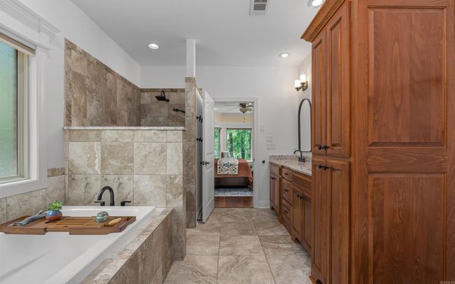 98 Magellan Dr, House other with 3 bedrooms, 3 bathrooms and null parking in Hot Springs Village AR | Image 24