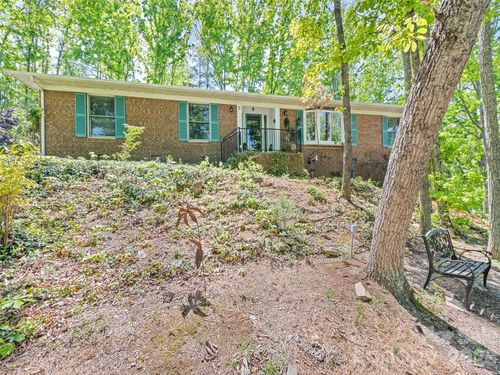 5 Sunny Ridge Dr, Asheville, NC, 28804-9789 | Card Image