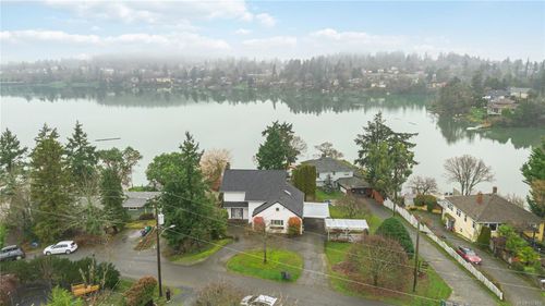 956 Westing Rd, Victoria, BC, V9A2G5 | Card Image
