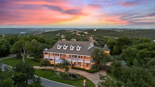 12 Hedge Ln, Austin, TX, 78746-3207 | Card Image