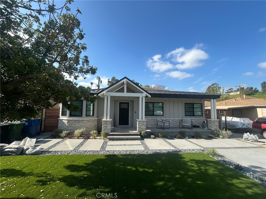 Residential Lease in Los Angeles 2