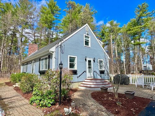 563 Boston Rd, Groton, MA, 01450-2060 | Card Image