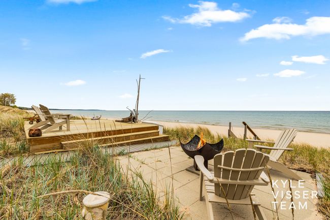 7042 S Montgomery Blvd, House other with 2 bedrooms, 3 bathrooms and null parking in Pentwater MI | Image 45