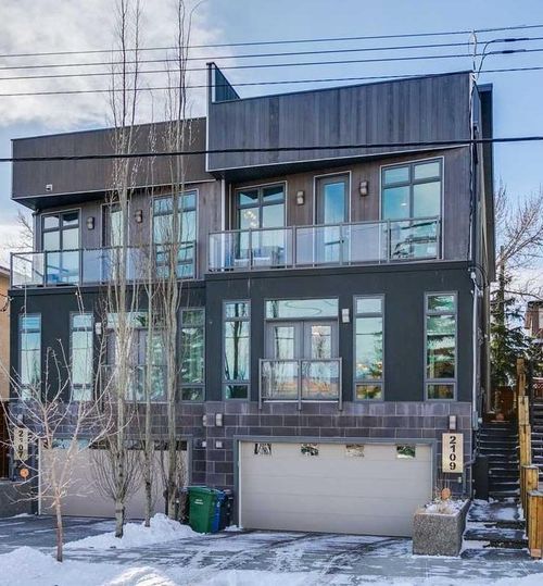 2109 20 Ave Sw, Calgary, AB, T2T0M3 | Card Image