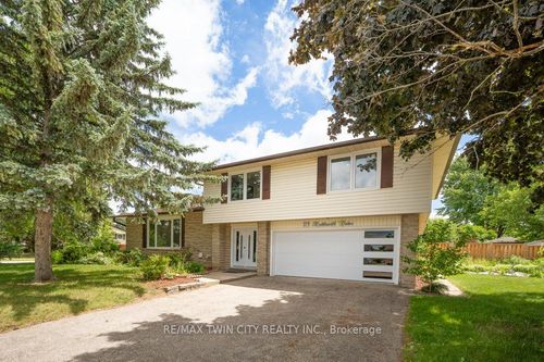 21 Halliwell Dr, Kitchener, ON, N2B2M5 | Card Image