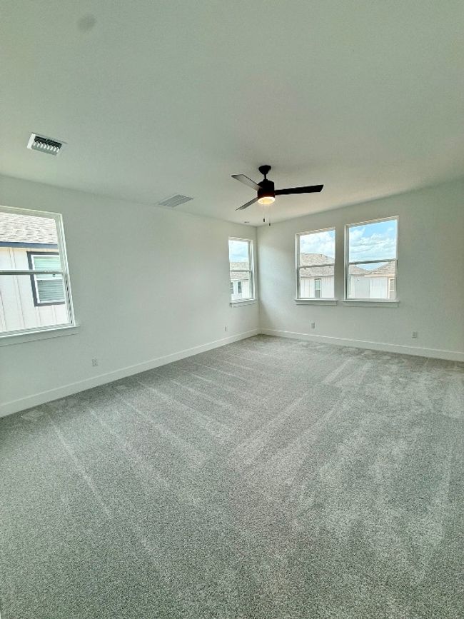 114 Kislingbury Lane, House other with 4 bedrooms, 3 bathrooms and 2 parking in Kyle TX | Image 5