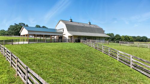 1433 Piney Mountain Rd, Appomattox, VA, 24522-8958 | Card Image
