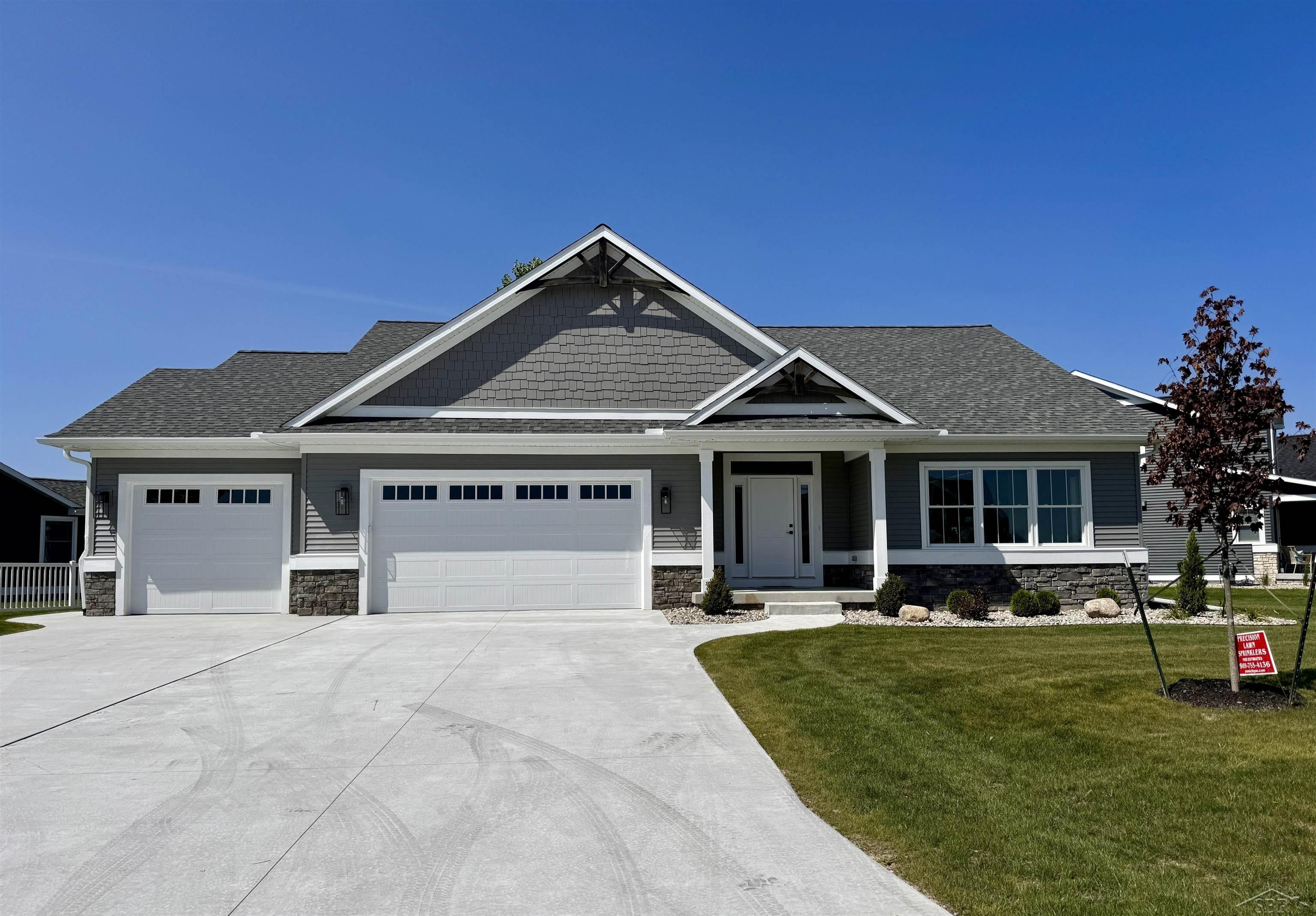 Limerick Dr, Bay City, MI 48706