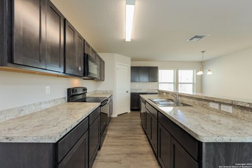 10602 Apple Pie Rd, San Antonio, TX, 78224-2362 | Card Image