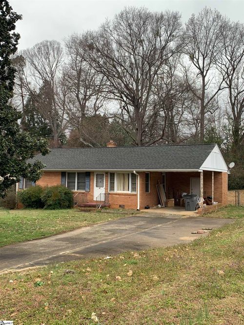 29 Butternut Dr, Greenville, SC, 29605-4625 | Card Image