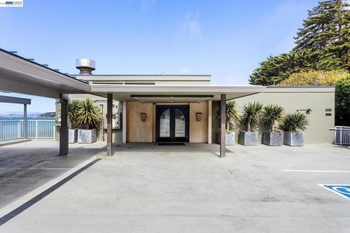 208-100 South St, Sausalito, CA, 94965-2565 | Card Image