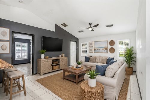 2246 86th Ct, Vero Beach, FL, 32966-6987 | Card Image