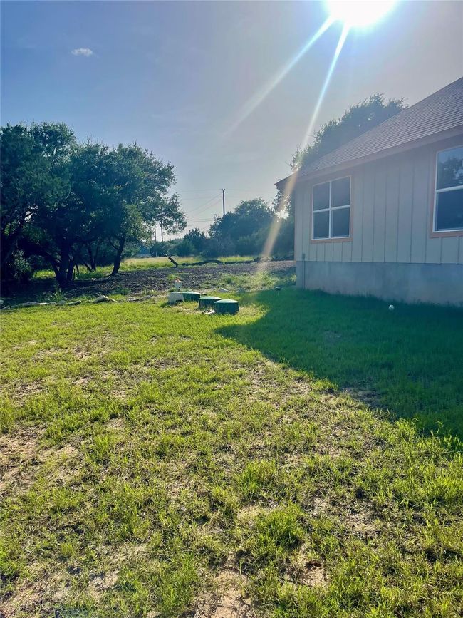 Backyard to plant your favorite flowers | Image 11