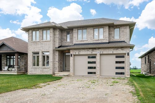 246 Leitch St, Dutton, ON, N0L1J0 | Card Image