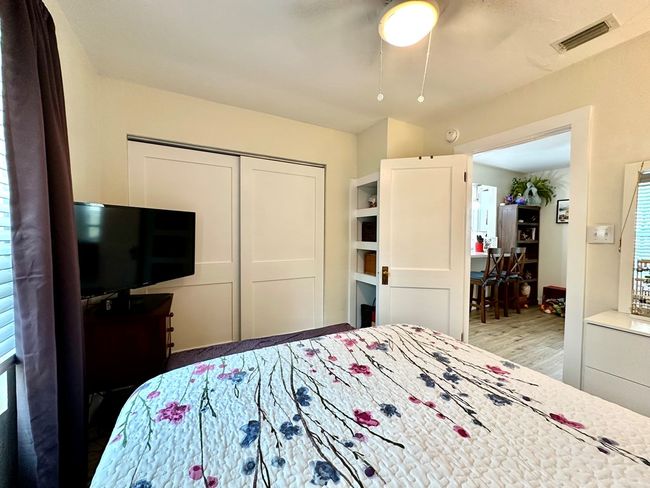 12409 Live Oak St, House other with 2 bedrooms, 1 bathrooms and 1 parking in CEDAR KEY FL | Image 17
