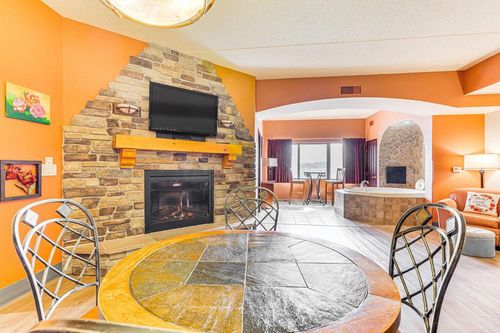 2236-2411 River Rd, Wisconsin Dells, WI, 53965 | Card Image