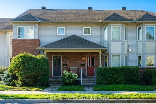 223 Monterey Dr, Nepean, ON, K2H7B1 | Card Image