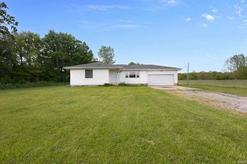 10675 Cleveland Road, Granger, IN, 46530-7249 | Card Image