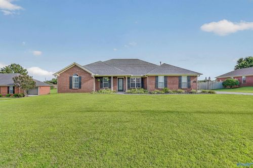 106 Stadia Cir, Harvest, AL, 35749-9620 | Card Image