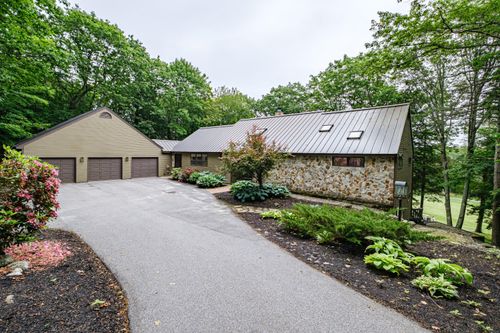 15 Inverness Road, Falmouth, ME, 04105 | Card Image