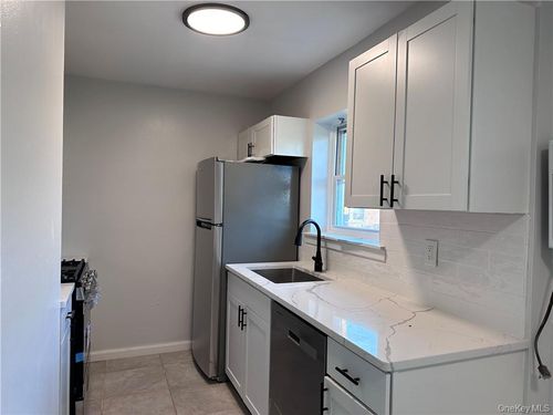 apt-d-14 Alpine Dr, Wappingers Falls, NY, 12590-5228 | Card Image