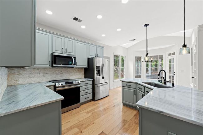 7020 Grand View Way, House other with 4 bedrooms, 3 bathrooms and null parking in Suwanee GA | Image 15