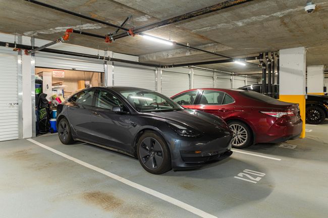 View of parking garage | Image 32