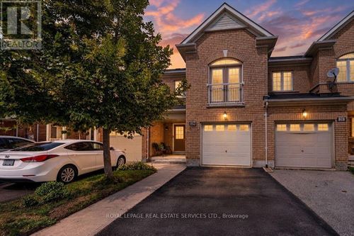 26 Bay Breeze Drive, Brampton (Sandringham-Wellington), ON, L6R0M1 | Card Image