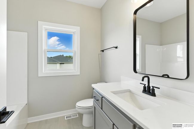 11256 S 219 Th Ave, House other with 5 bedrooms, 3 bathrooms and 3 parking in Gretna NE | Image 22