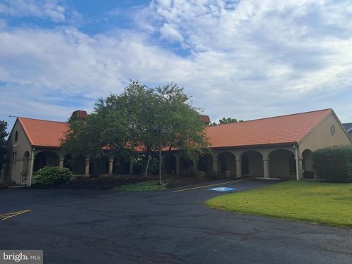 339 W Governor Rd, HERSHEY, PA, 17033-2098 | Card Image