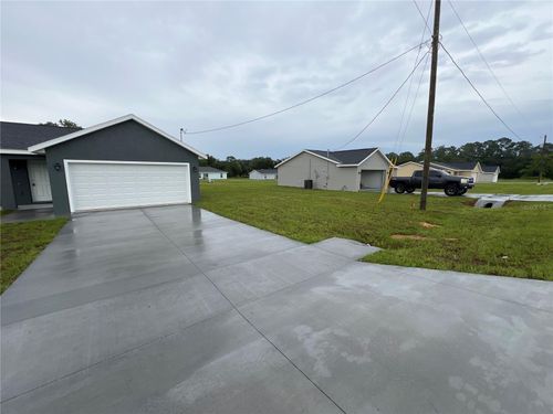9 Maple Drive Way, OCKLAWAHA, FL, 32179 | Card Image