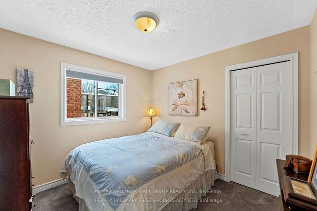1047 Interlake Dr, House other with 5 bedrooms, 3 bathrooms and 4 parking in Oshawa ON | Image 26