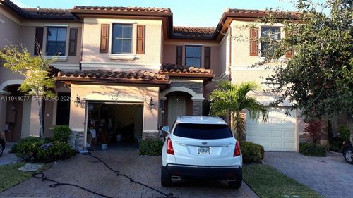 3457-3457 W 89th Ter, Hialeah, FL, 33018-2004 | Card Image