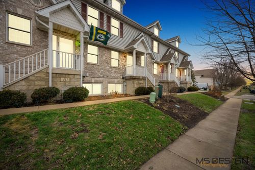 413 N Charles St, Cortland, IL, 60112-4111 | Card Image