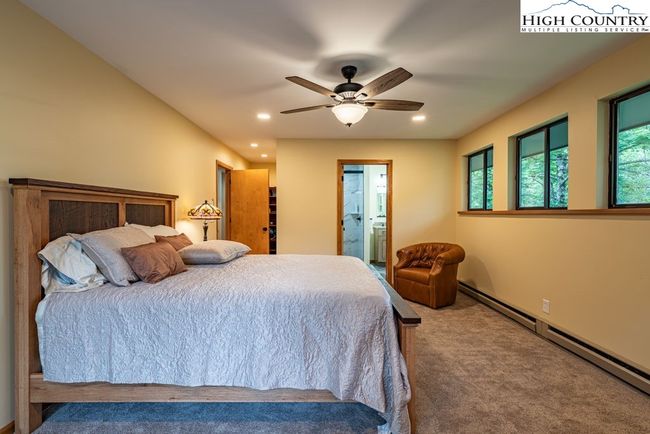 103 Raven Rd, House other with 3 bedrooms, 2 bathrooms and null parking in Beech Mountain NC | Image 25