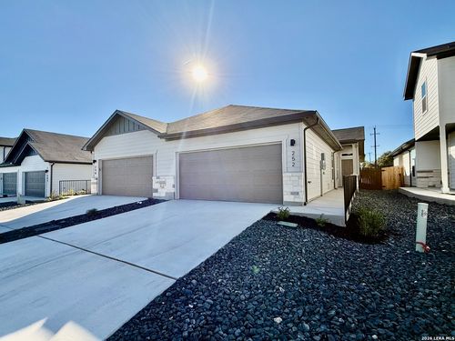252 Nespral Dr, San Antonio, TX, 78253-7585 | Card Image