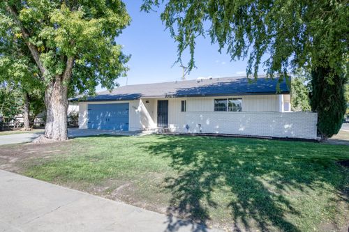 11311 Dan Dr, Armona, CA, 93202-7729 | Card Image