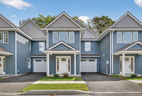 4 Sulky Way, Goshen, NY, 10924 | Card Image