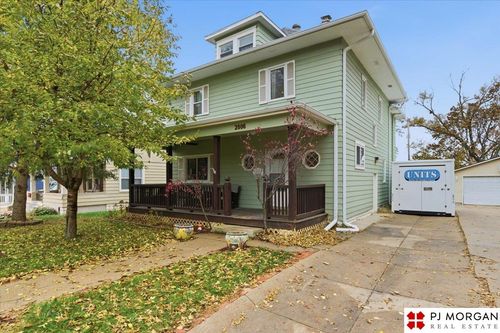 2806 S 33rd St, Omaha, NE, 68105-3640 | Card Image
