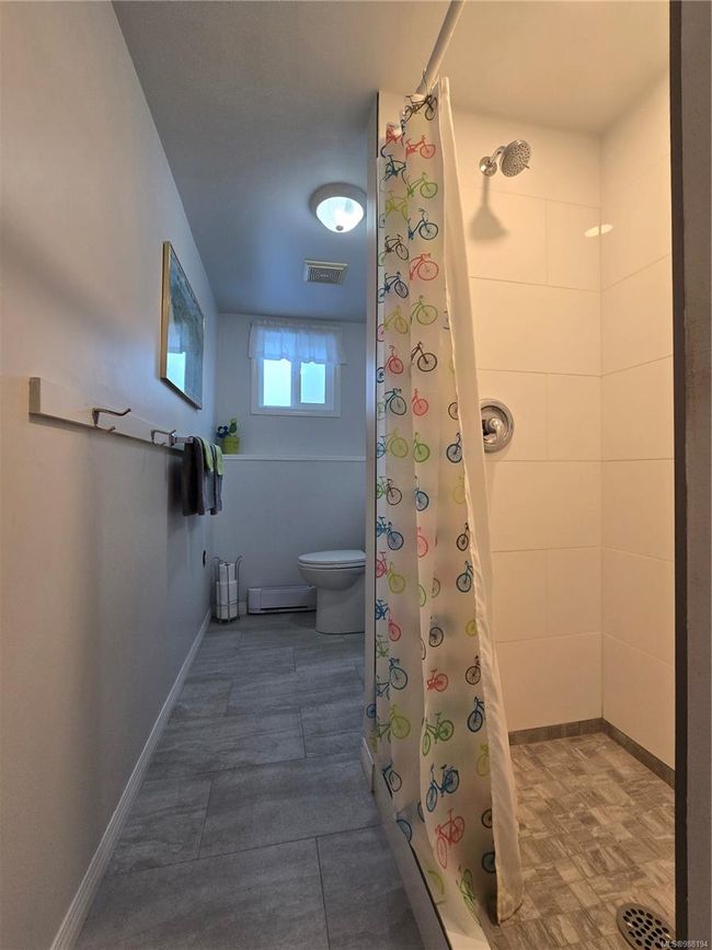 7071 Mc Dougal Pl, House other with 4 bedrooms, 3 bathrooms and 2 parking in Port Hardy BC | Image 36