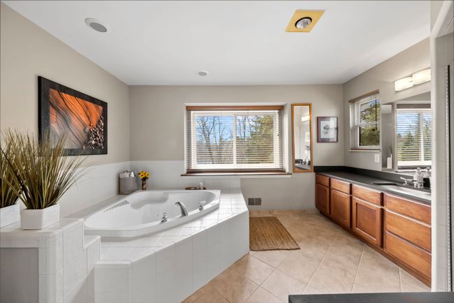 Primary ensuite with corner soaker tub | Image 40