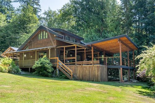 2931 Grauman Rd, Roberts Creek, BC, V0N2W1 | Card Image