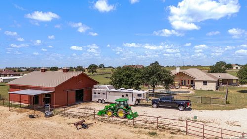 119 Scenic Hills Dr, La Vernia, TX, 78121-5901 | Card Image