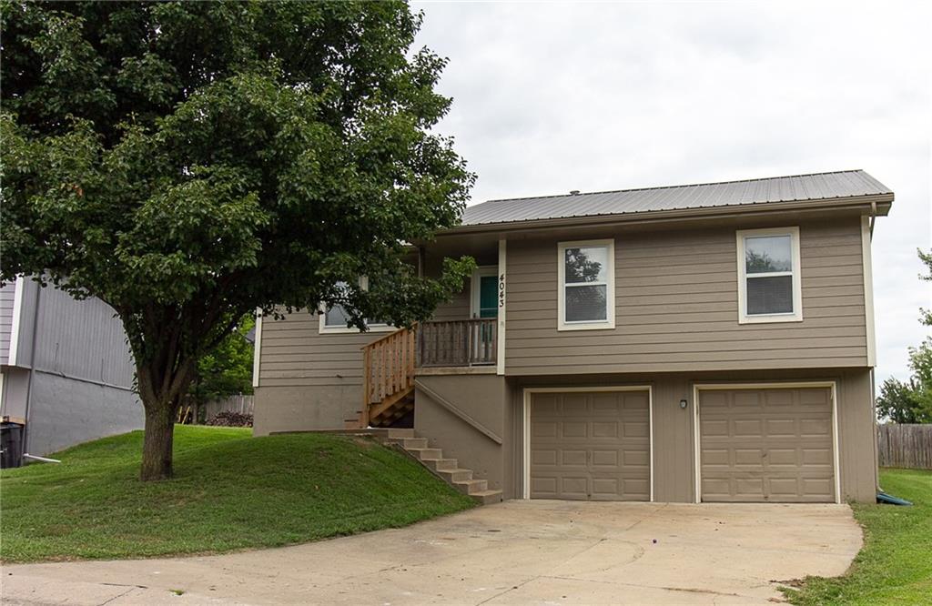 Bombay Ct, Excelsior Springs, MO 64024