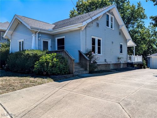 268 Randolph Rd, Mogadore, OH, 44260-1352 | Card Image