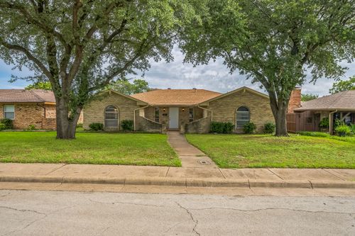 715 San Juan Dr, Duncanville, TX, 75116-3919 | Card Image