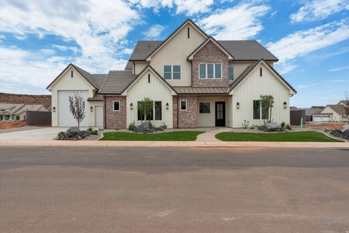 426 E Forrest Paddock Dr, Washington, UT, 84780-3802 | Card Image